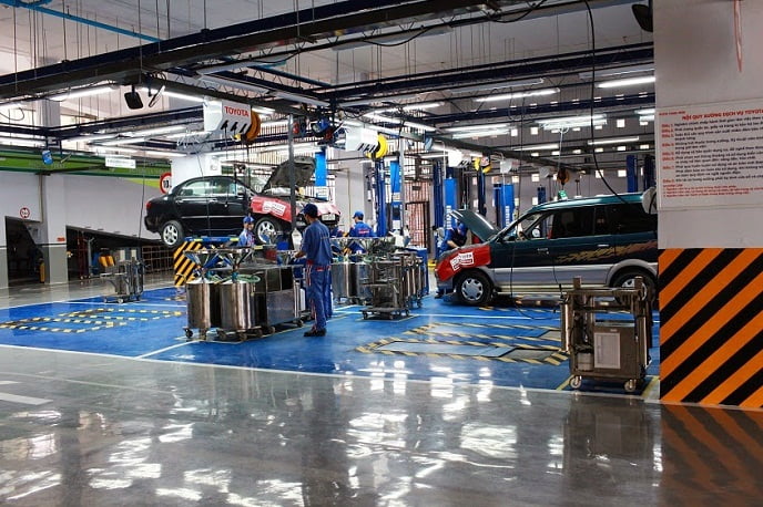 Garage sửa chữa xe ô tô Hà Nội