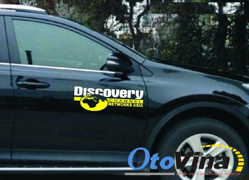 Sản phẩm Decal tem chữ Discovery trang trí ô tô giúp làm nổi bạt và mang phong cách hoàn toàn mới cho xế yêu của bạn