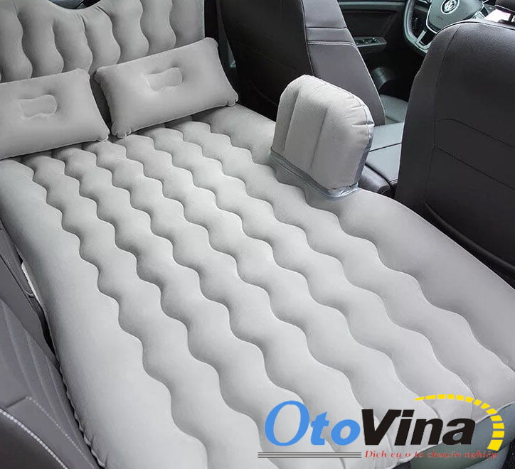 Sản phẩm giường hơi ô tô Oxford cao cấp màu kem vừa giúp bạn tiết kiệm lại bảo vệ sức khỏe cho bạn trong những chuyến hành trình xe chạy.