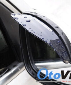 Vè che mưa cho gương ô tô tiện lợi và an toàn hơn khi lái xe trời mưa
