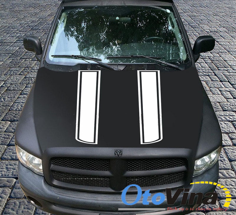 Sản phẩm dải tem dán trang trí nắp capo ô tô của OtoVina.net mang lại vẻ đẹp thể thao, phong cách cá tính độc đáo cho chiếc xe ô tô của bạn