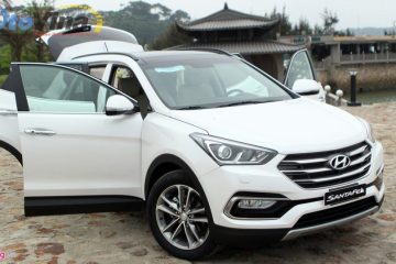 thue xe 7 cho nha trang hyundai santafe1 900x539 1