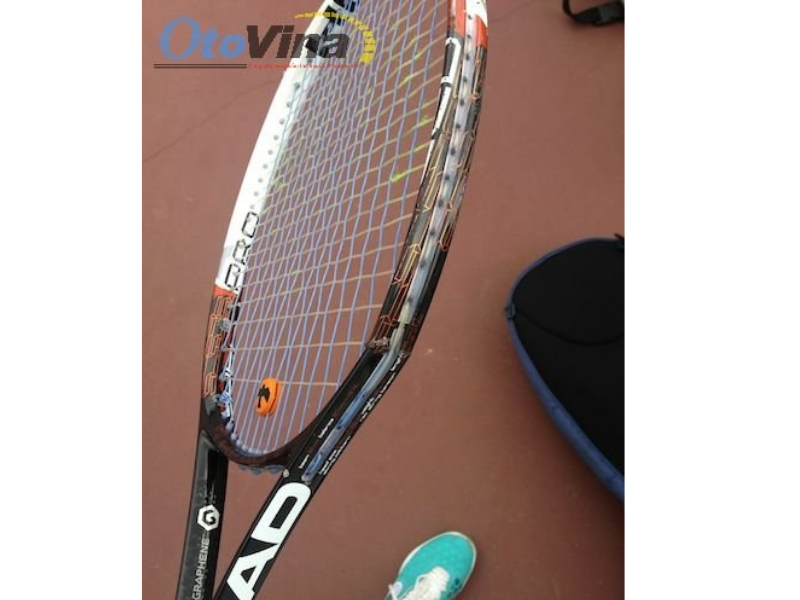 Kinh nghiệm mua vợt tennis đã qua sử dụng đầu tiên chính là: Kiểm tra màu sơn