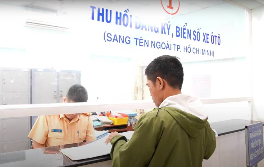  sang tên giấy tờ xe ô tô mất bao lâu